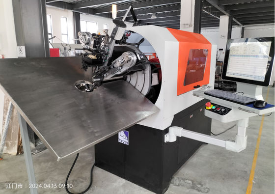آلة تصنيع الزنبرك CNC متعددة الوظائف بقطر 0.3 - 2.5 مم مع محرك مؤازر