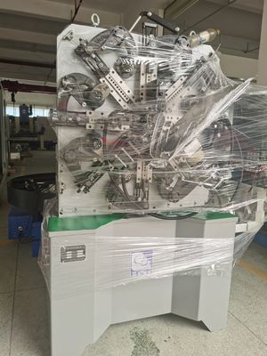 آلة تشكيل الزنبرك باستخدام الحاسب الآلي 5.5KW اختيارية وأنظمة فك اللفافة 200 كجم