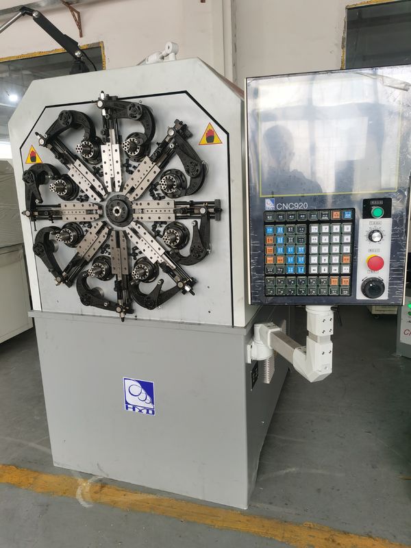 آلة تشكيل الربيع الدوارة للأسلاك الكامية 4 ملم مع آلة الربيع CNC